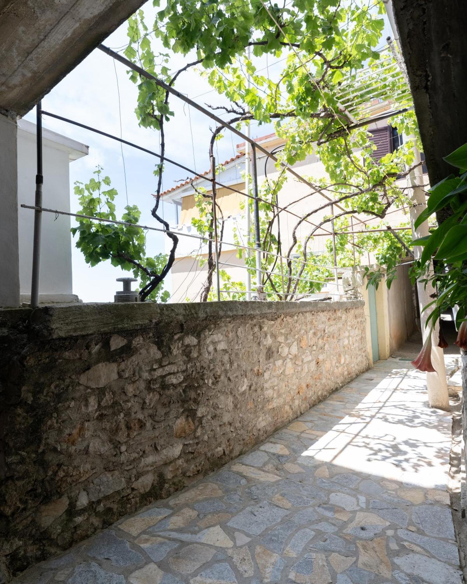 公寓 Pano Qeparo